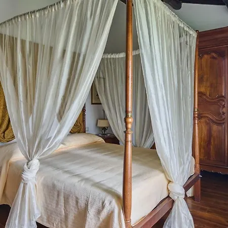 Villa Casale Conte Jacopo 6 *